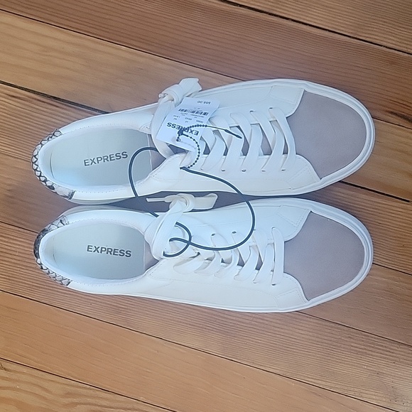 Express Sneakers - Picture 5 of 9